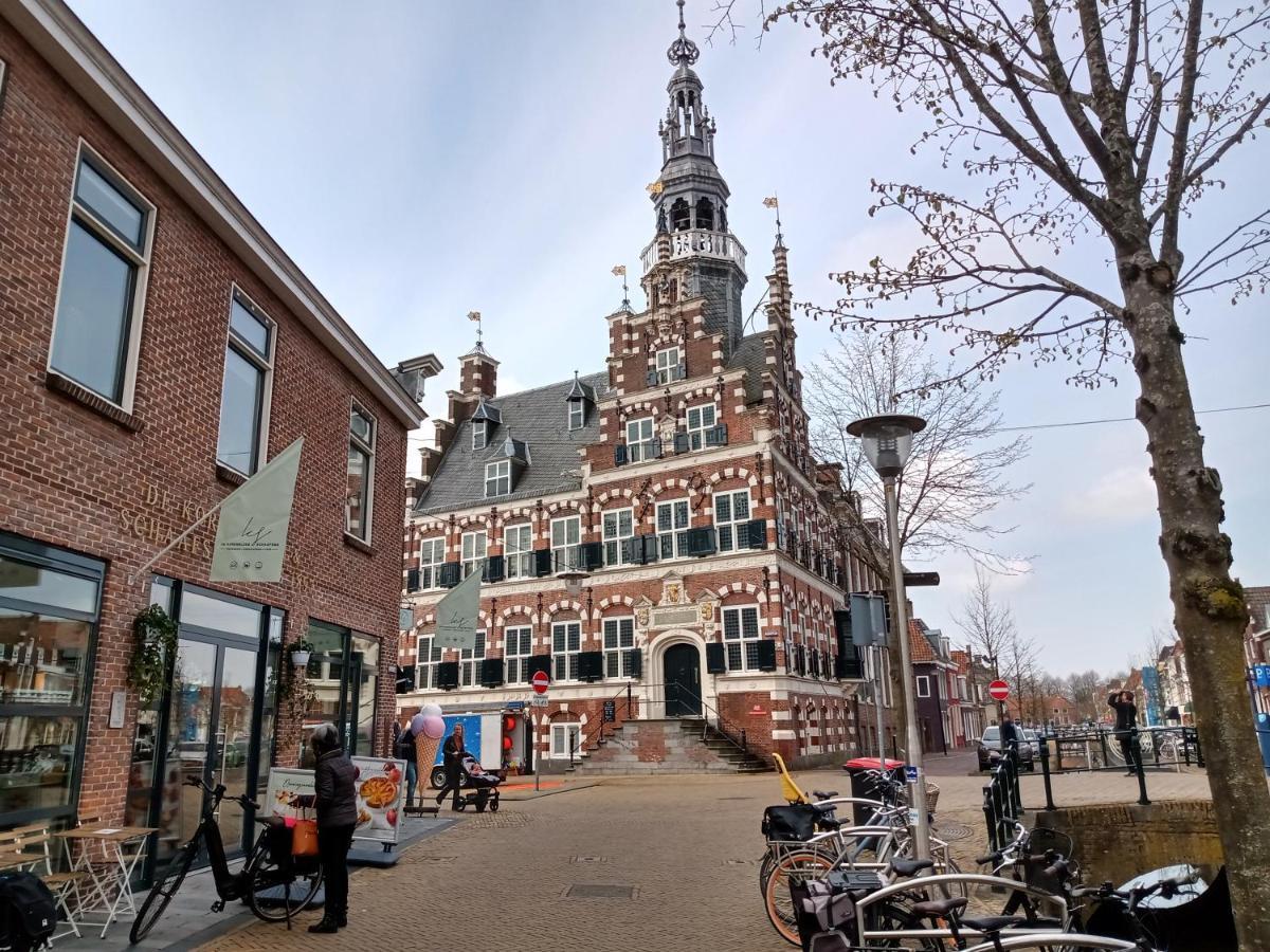 Wellnesshuis Met Hottub, Ligbad En Grote Tuin Tzummarum Exterior photo